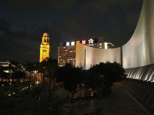 国产夜色,光影交织下的东方魅力  第2张